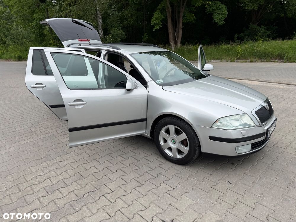 Skoda Octavia 2.0 TDI DPF Ambiente - 12