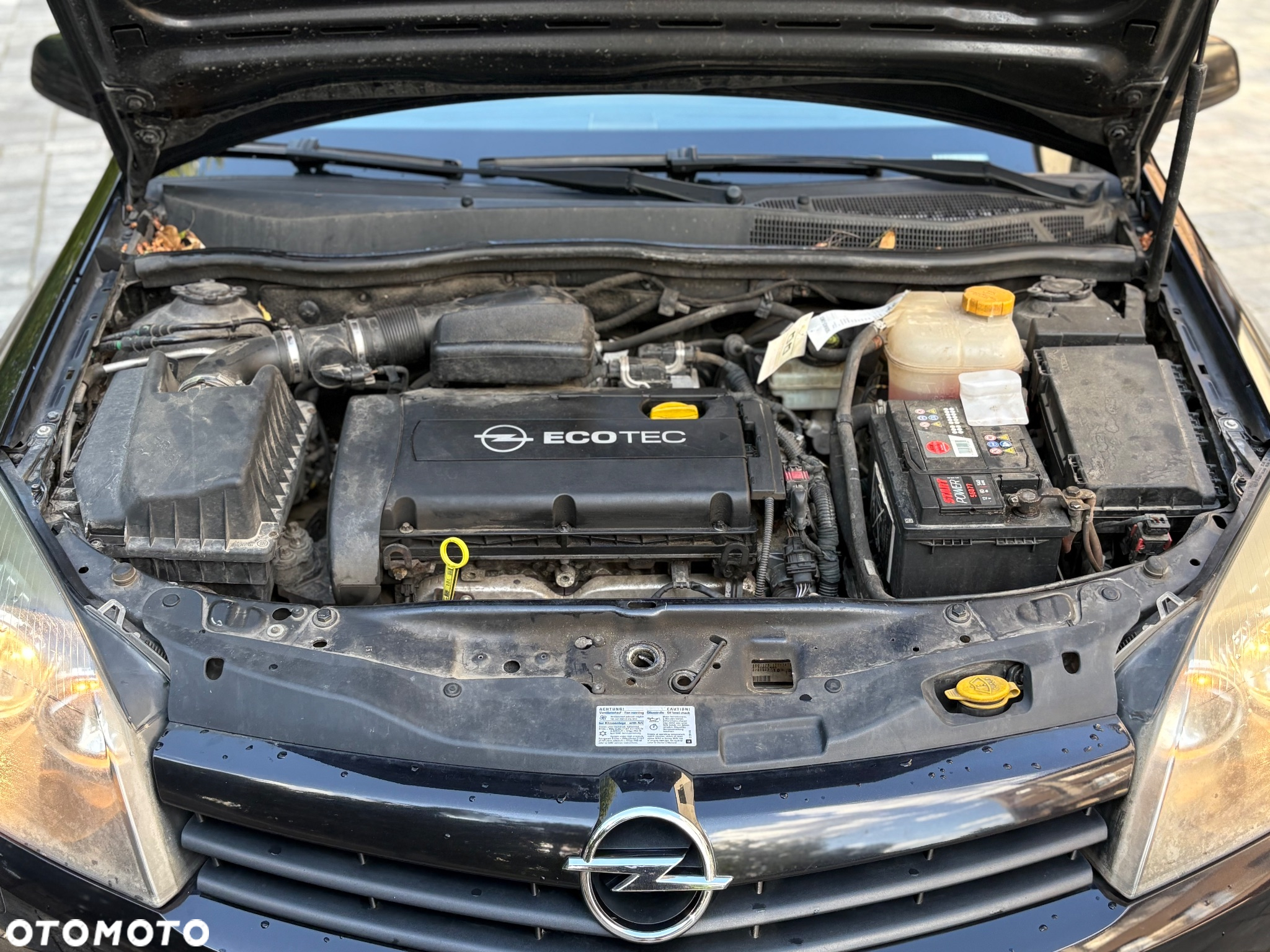 Opel Astra GTC 1.6 - 21