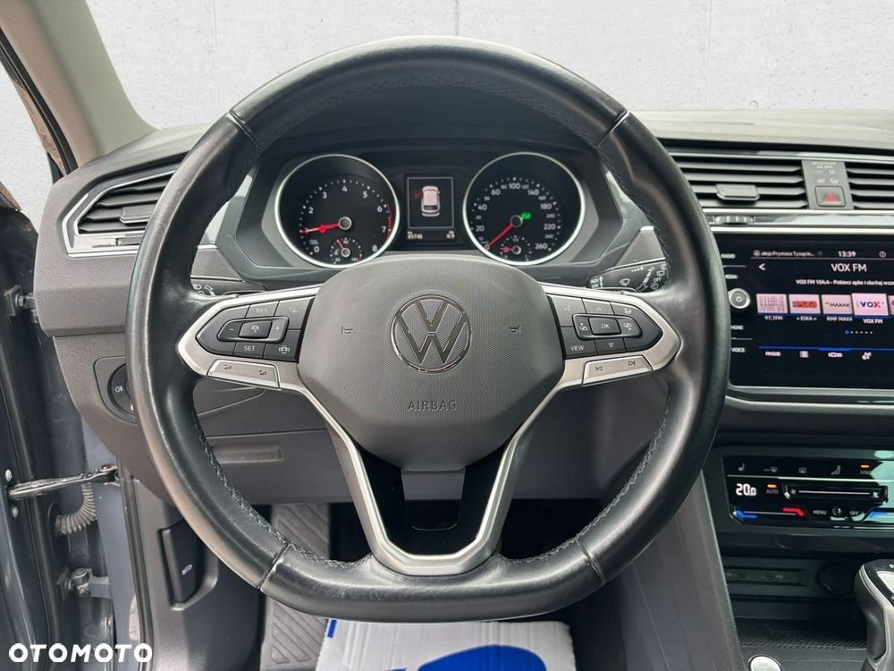 Volkswagen Tiguan - 19