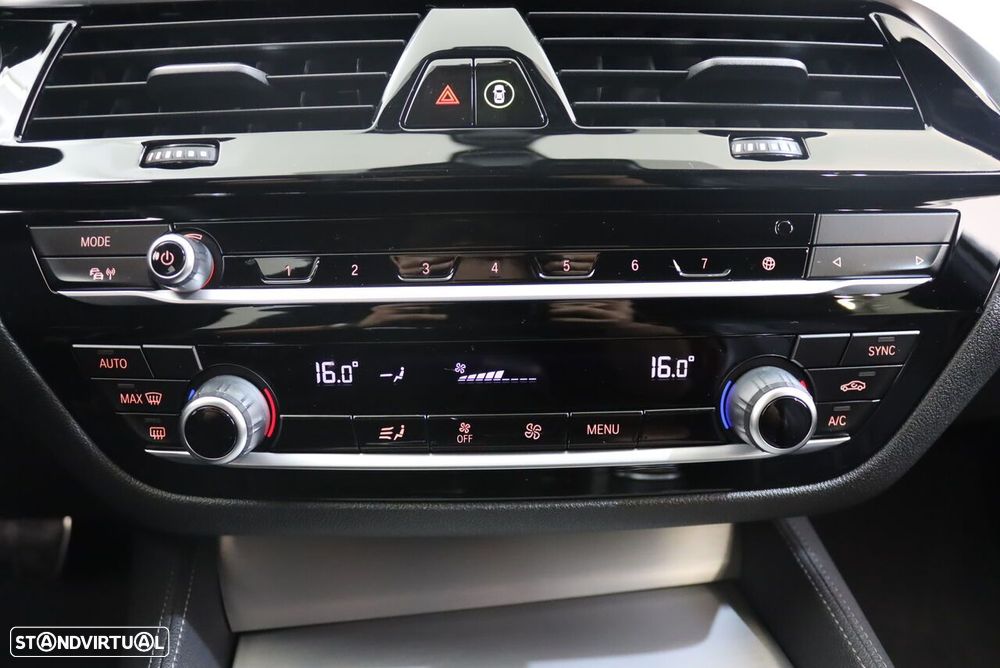 BMW 520 d Pack M Auto - 28