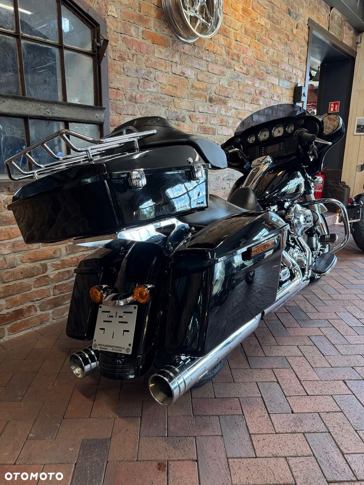 Harley-Davidson Touring Street Glide - 3