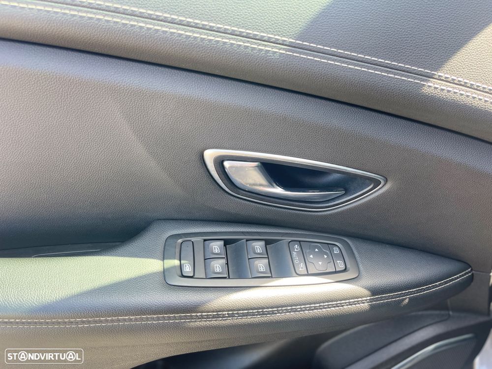 Renault Grand Scénic 1.5 dCi Intens Hybrid Assist SS - 14