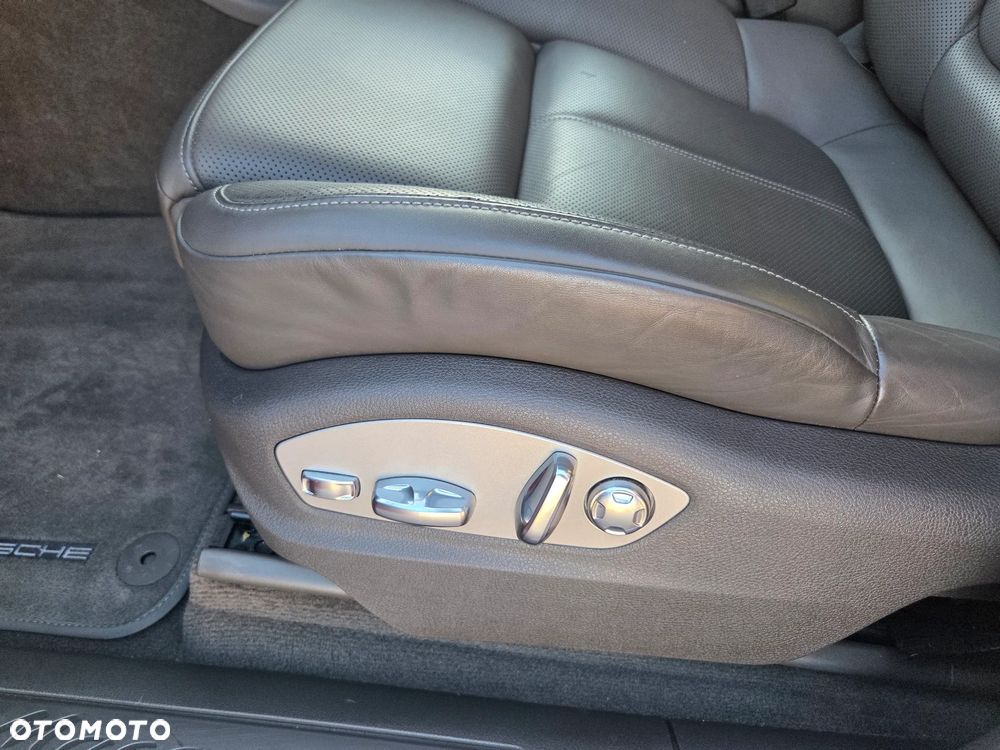 Porsche Macan T PDK - 21