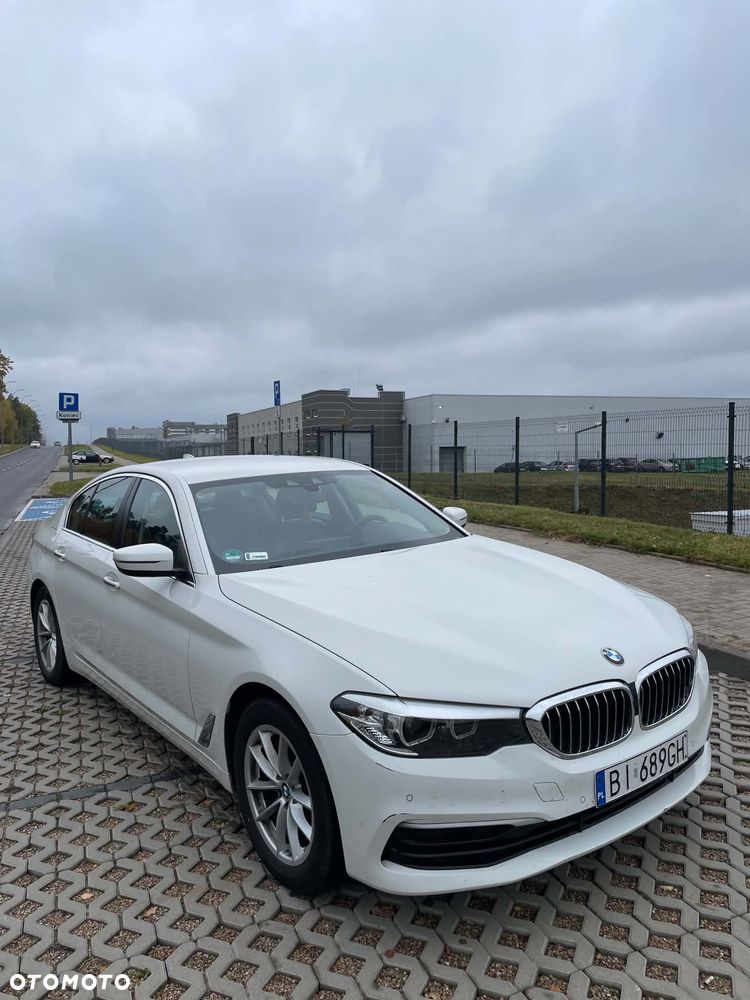 BMW 5 Series 2017 photo 2