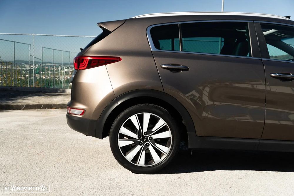 Kia Sportage 1.6 CRDi ISG SX - 29
