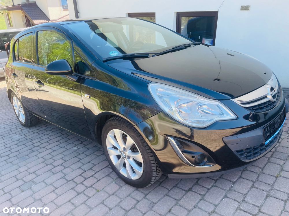 Opel Corsa 1.2 16V Cosmo - 9