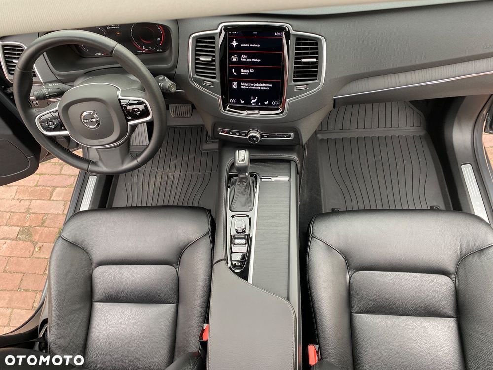 Volvo XC 90 T6 AWD Momentum Pro 7os - 14
