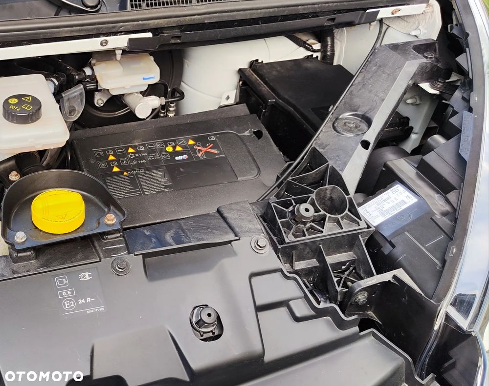 Renault Trafic - 15