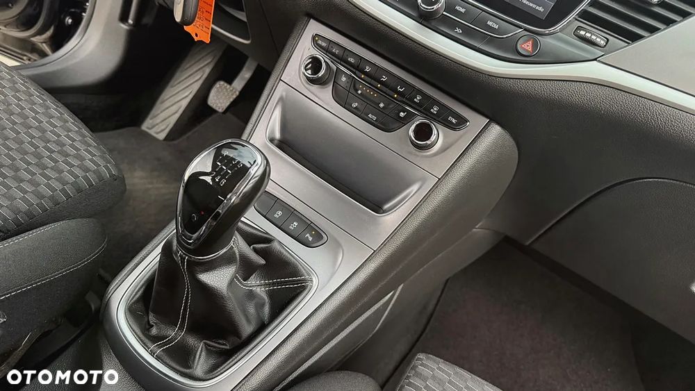 Opel Astra 1.4 Turbo Innovation - 20