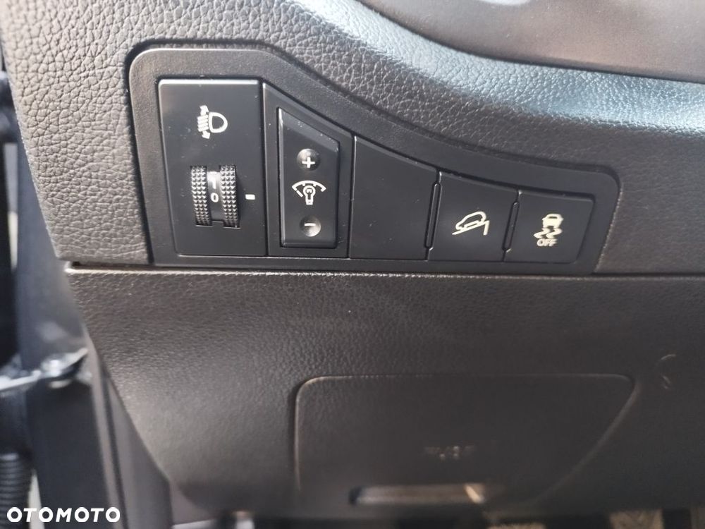 Kia Sportage 2.0 CRDI 2WD Attract - 24