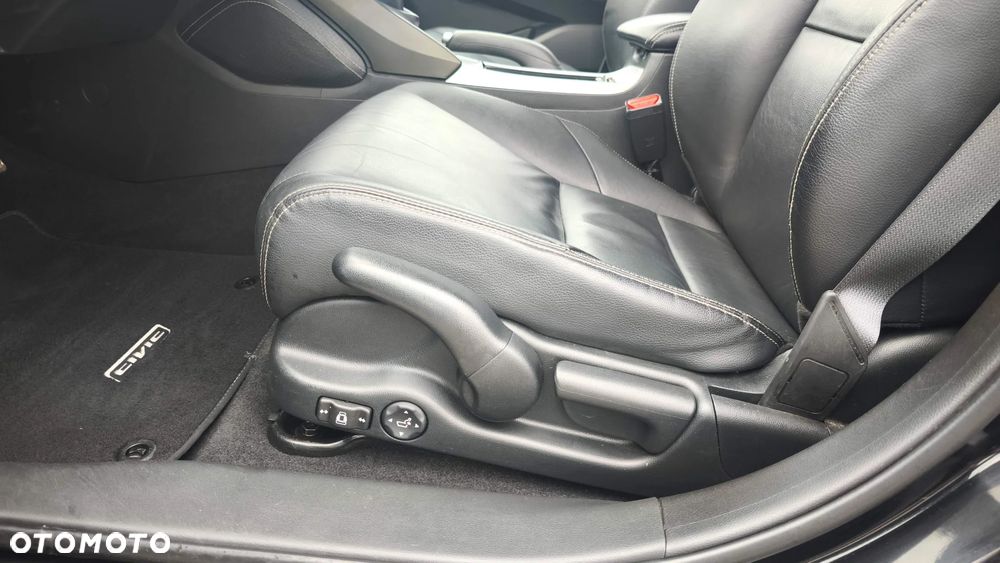 Honda Civic 1.8 Executive - 19