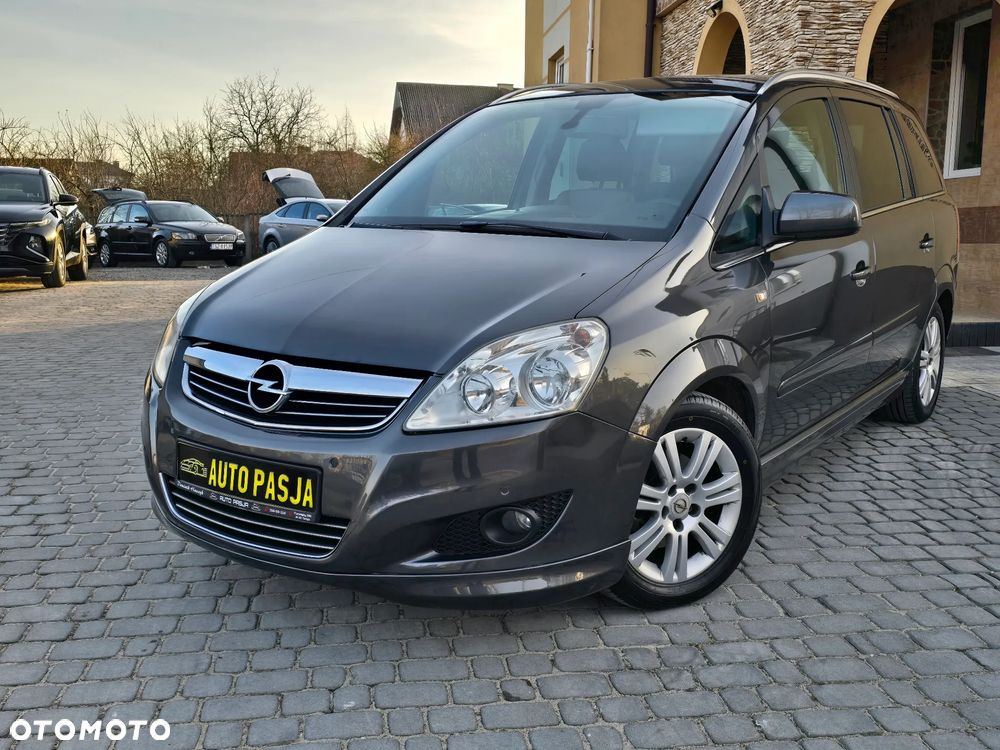 Opel Zafira 1.8 Cosmo - 2