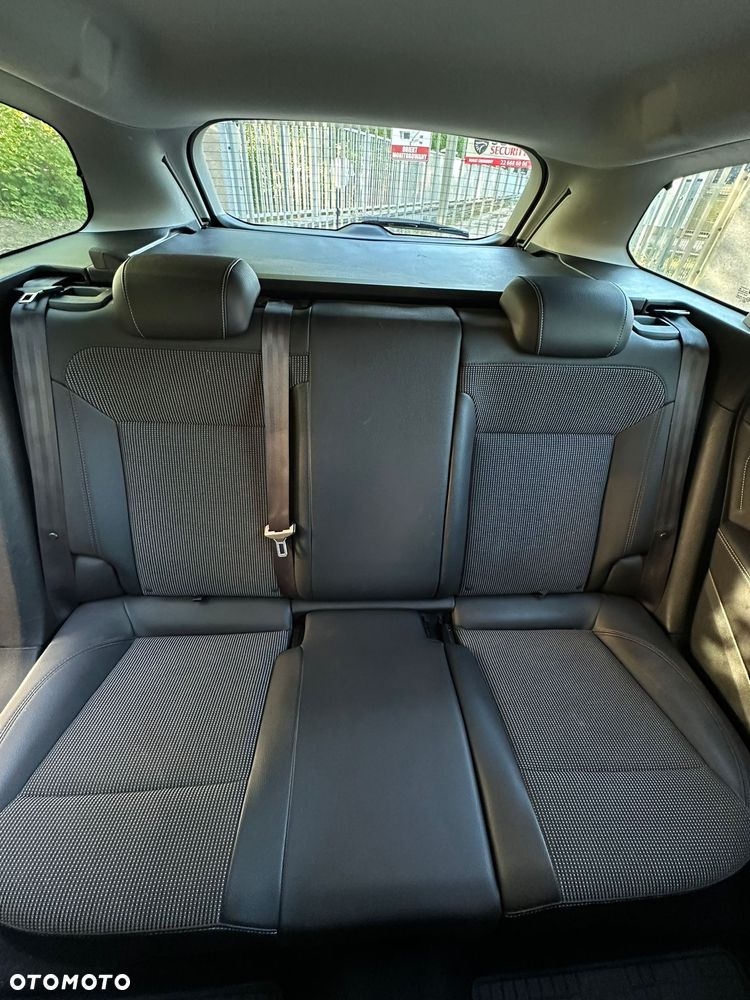 Opel Astra 1.4 T Cosmo S&S EU6 - 18