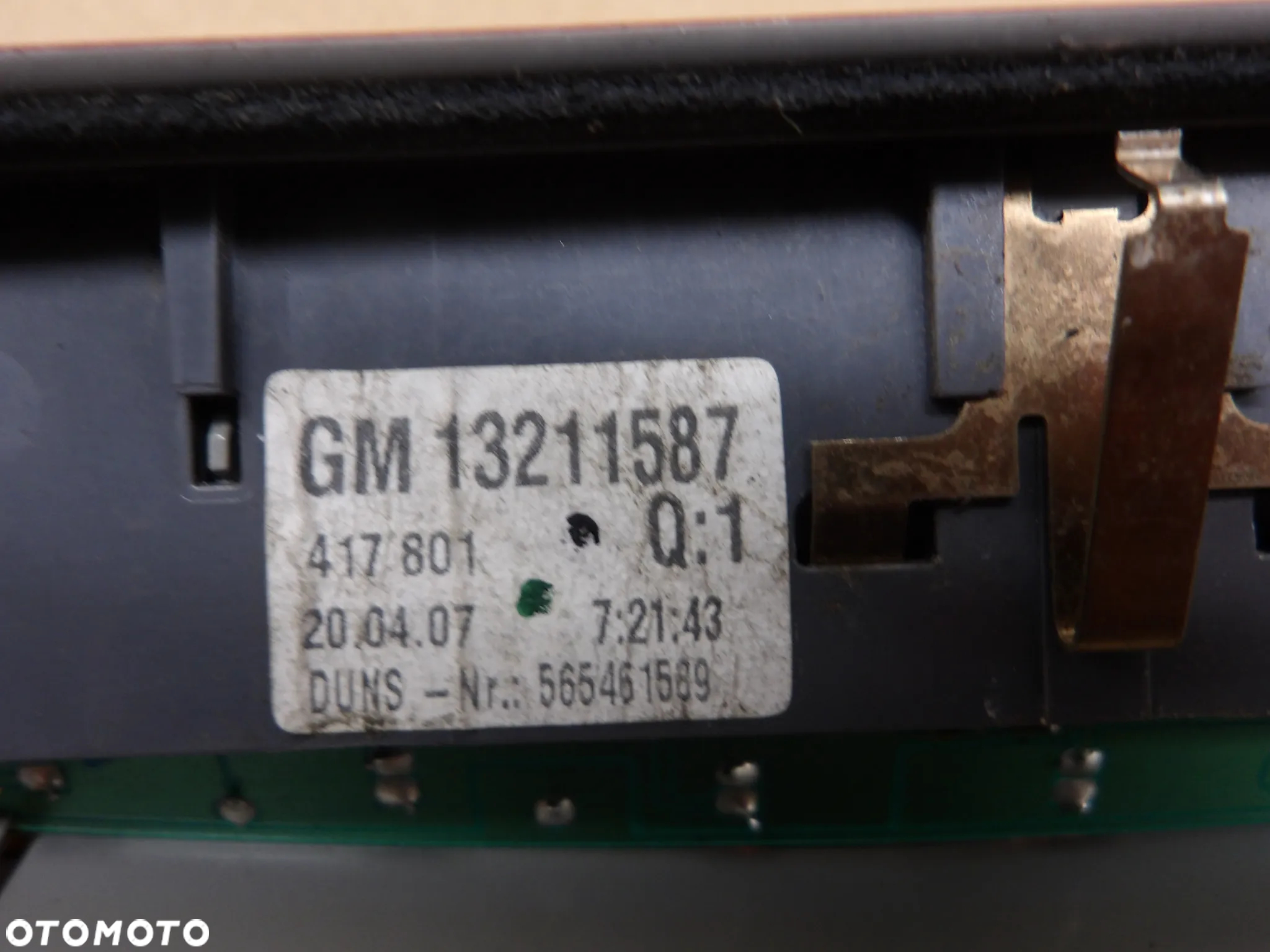 OPEL ZAFIRA B 1.8B ŚWIATŁO STOP 13211587 - 4