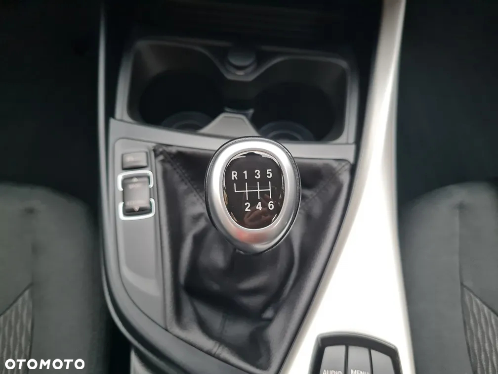 BMW Seria 1 116d - 24