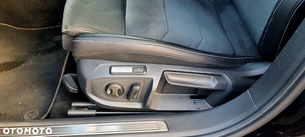 Volkswagen Arteon 2.0 TDI SCR DSG R-Line - 8