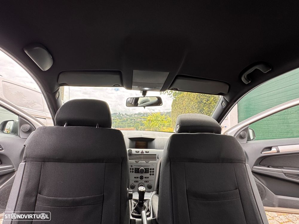 Opel Astra GTC 1.7 CDTI - 16