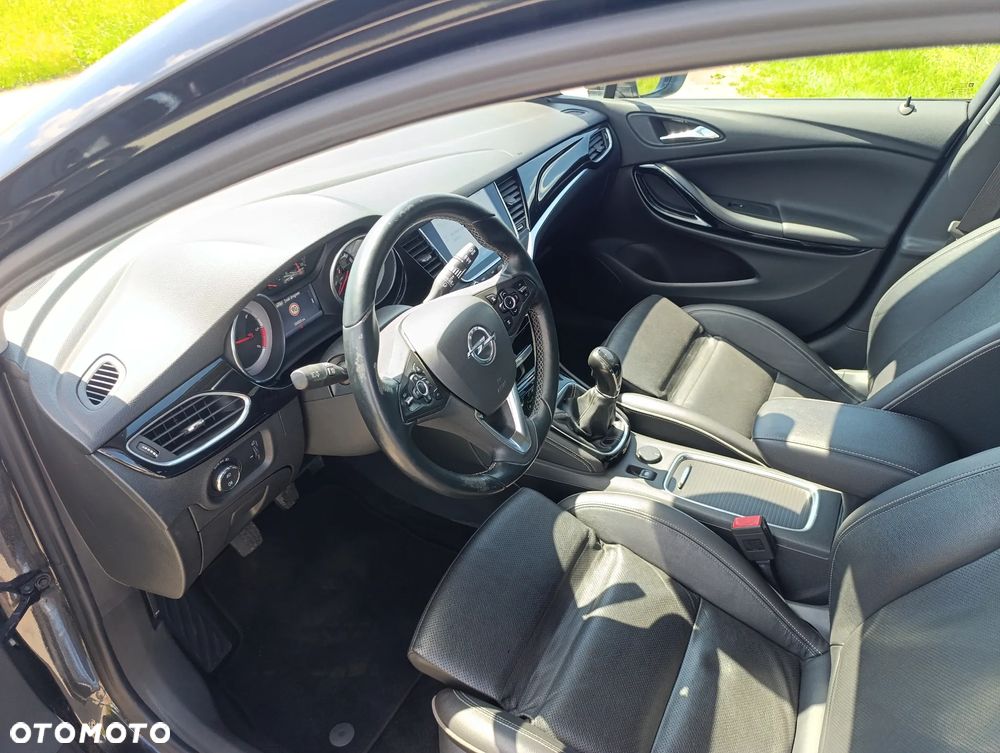 Opel Astra 1.6 BiTurbo D (CDTI) Start/Stop Innovation - 34