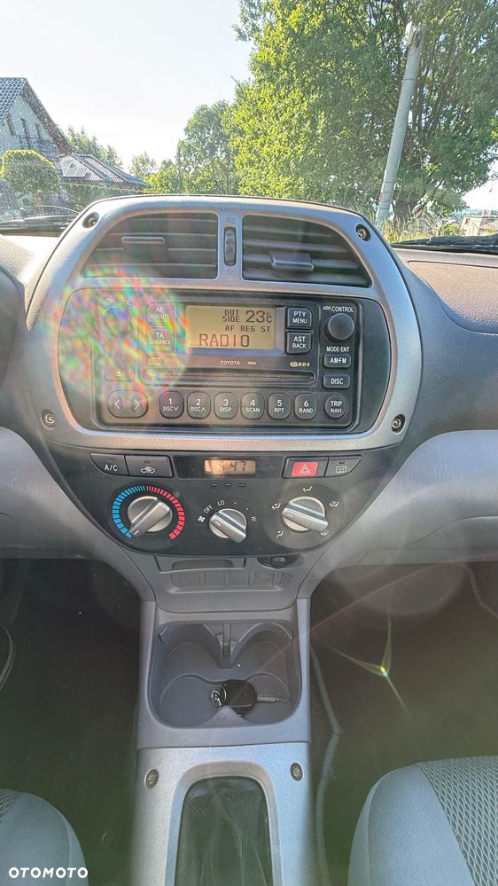 Toyota RAV4 2.0 VVT-i 4x4 - 8