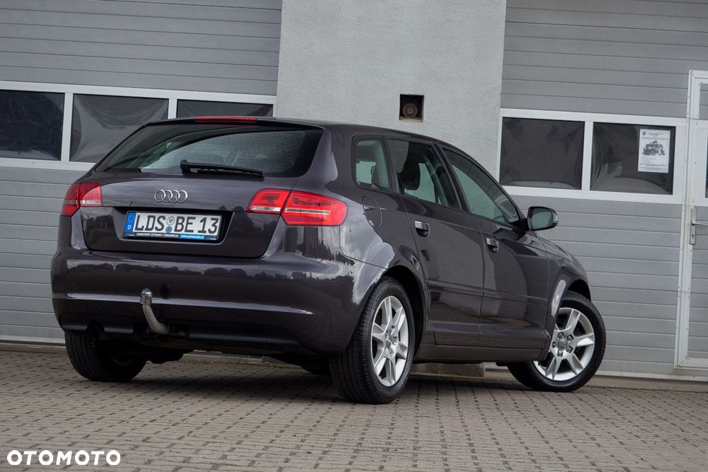 Audi A3 Sportback 1.6 Attraction - 8