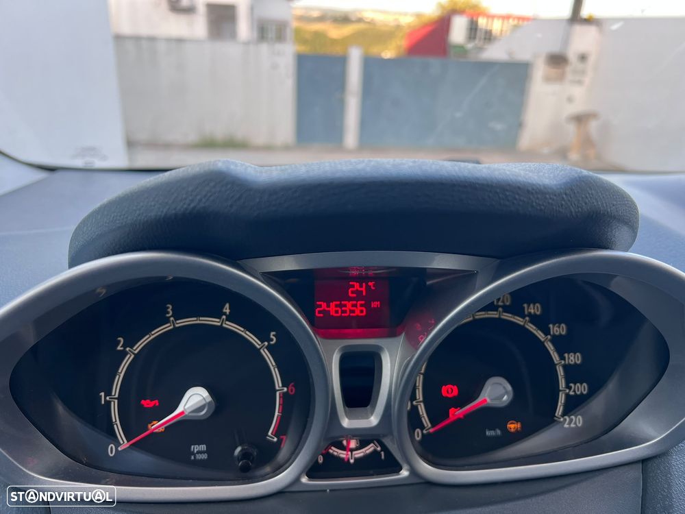Ford Fiesta - 4