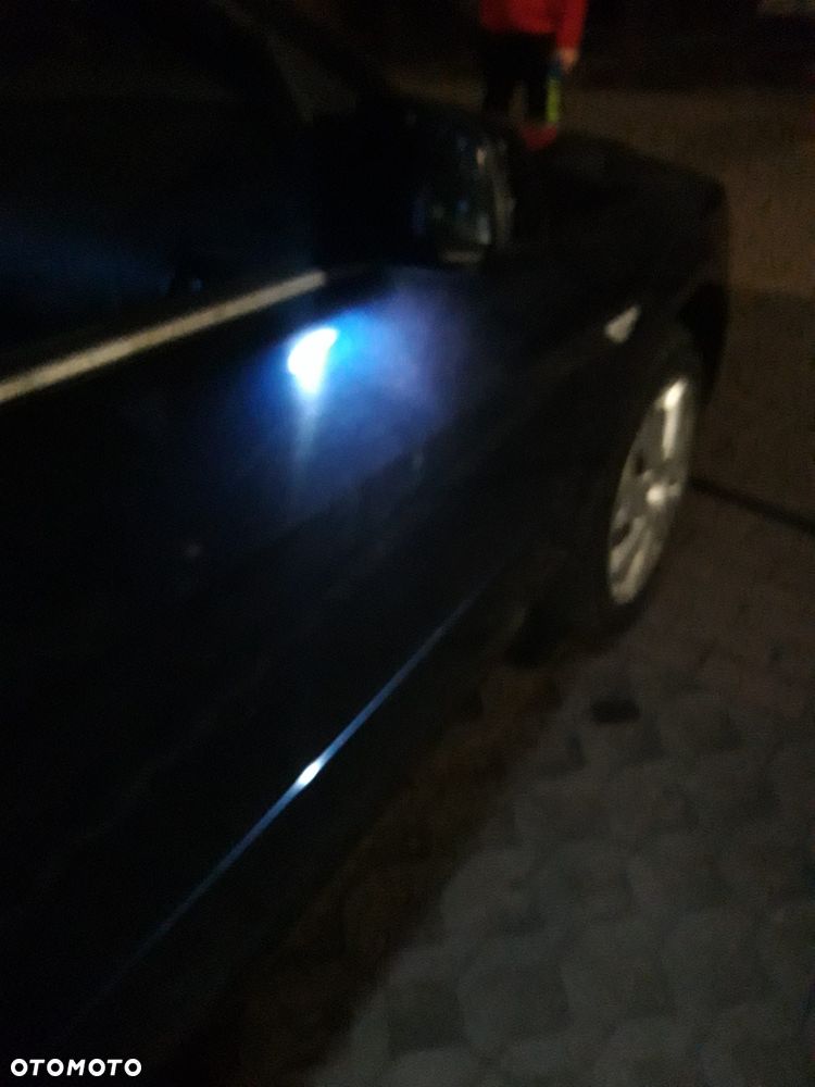 Ford Mondeo 1.8 Ghia - 22