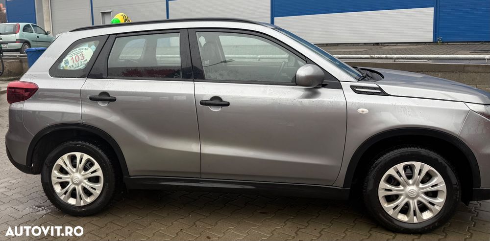 Suzuki Vitara 1.4 Boosterjet MHEV Spirit - 7