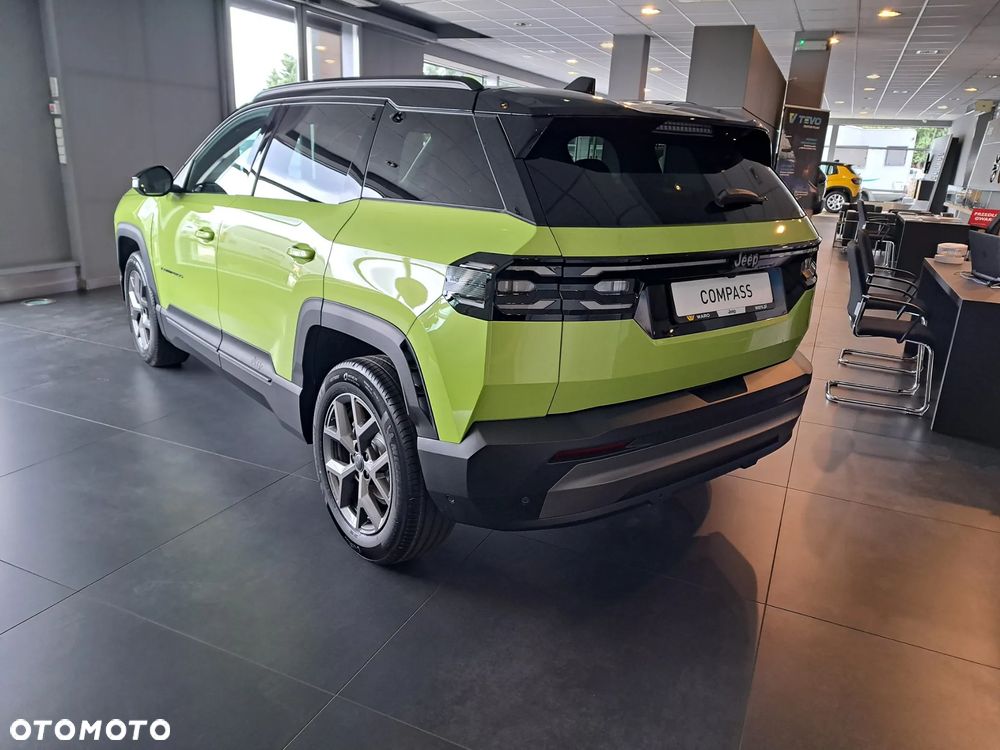 Jeep Compass - 11