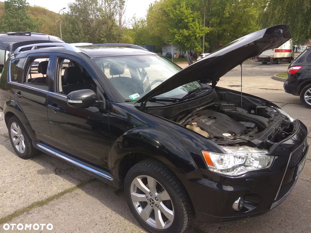 Mitsubishi Outlander 2.0 DID Instyle NAVI - 3