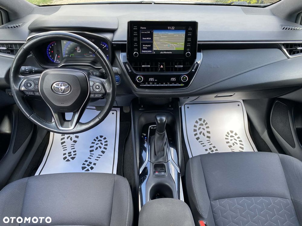 Toyota Corolla 1.8 Hybrid GPF Executive - 29