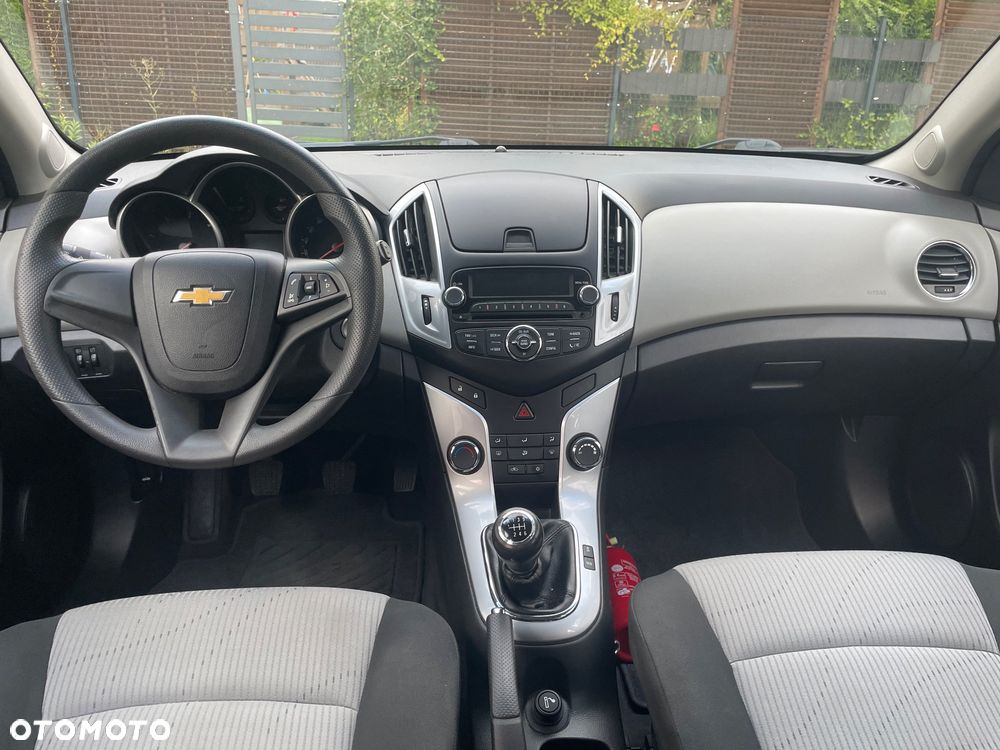 Chevrolet Cruze 1.7 D LT+ - 21