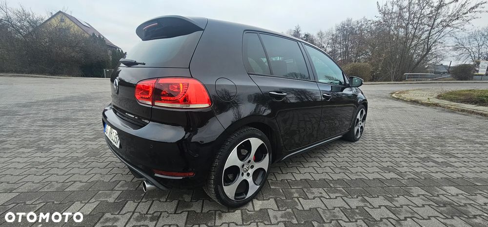 Volkswagen Golf 2.0 GTI DSG - 24