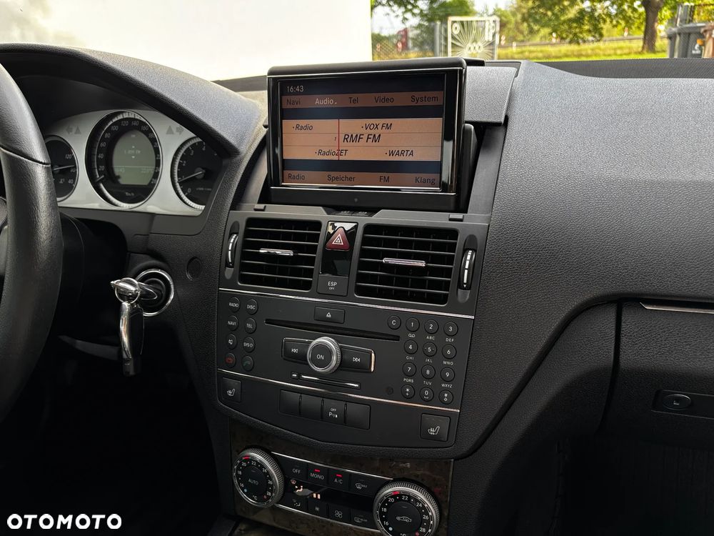 Mercedes-Benz Klasa C 180 Kompressor Avantgarde - 35