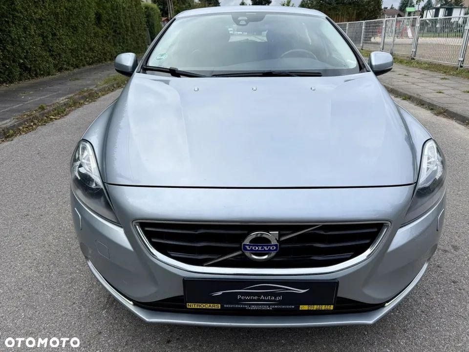Volvo V40 T3 Momentum - 4
