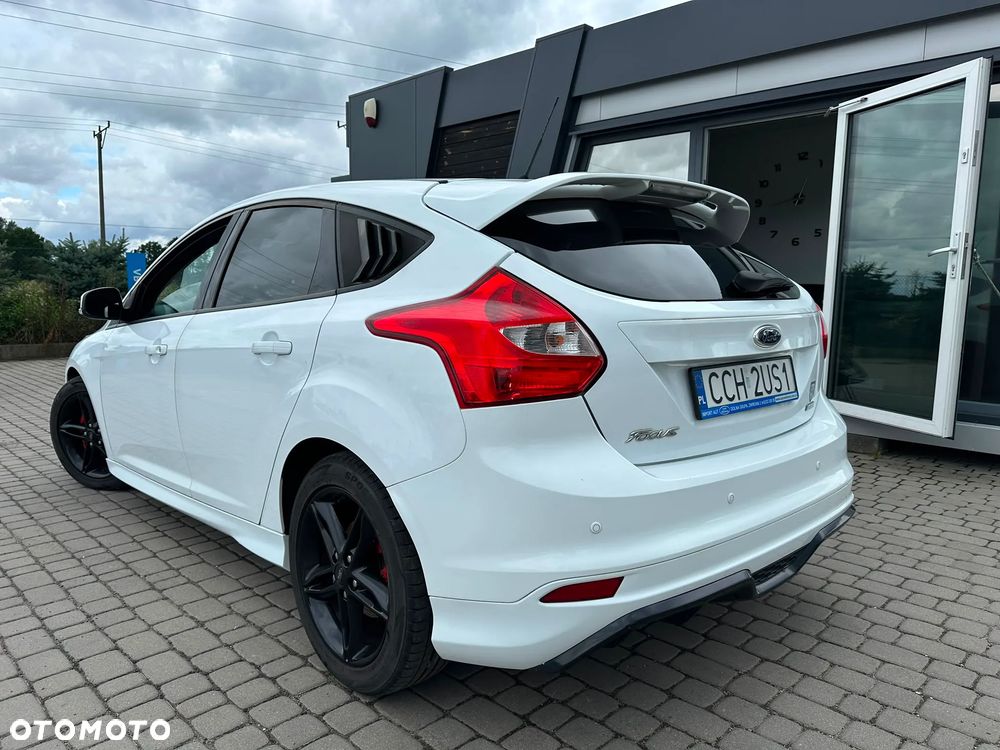 Ford Focus - 8