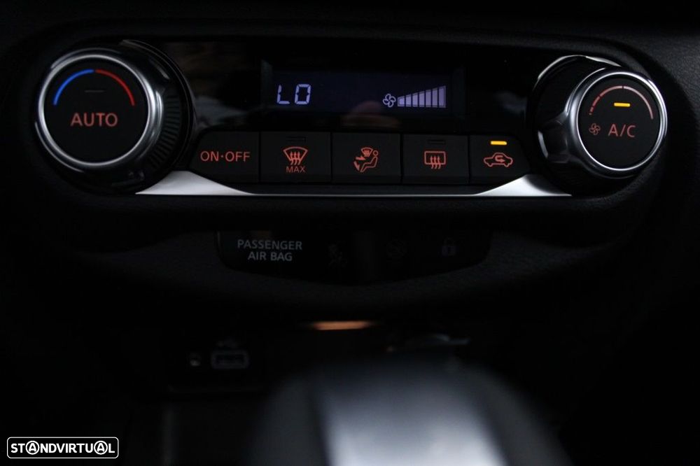 Nissan Juke 1.0 DIG-T N-Connecta DCT - 29