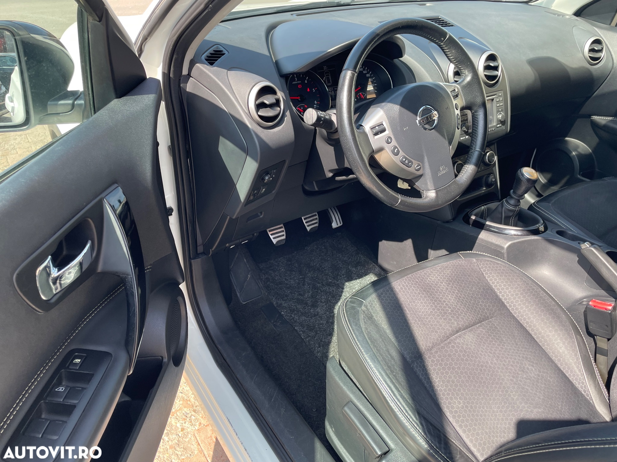 Nissan Qashqai 1.5 DCI Start/Stop N-Connecta - 15
