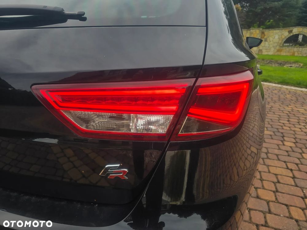 Seat Leon 2.0 TDI FR Black S&S - 19