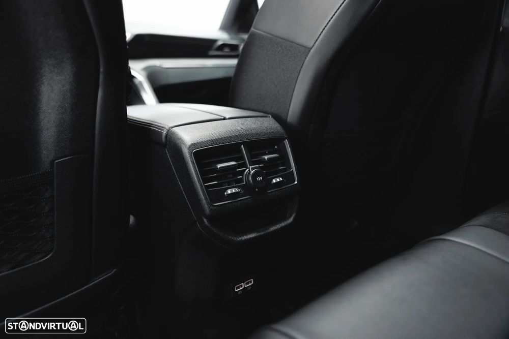 Peugeot 3008 BlueHDi 130 Stop & Start EAT8 GT - 48