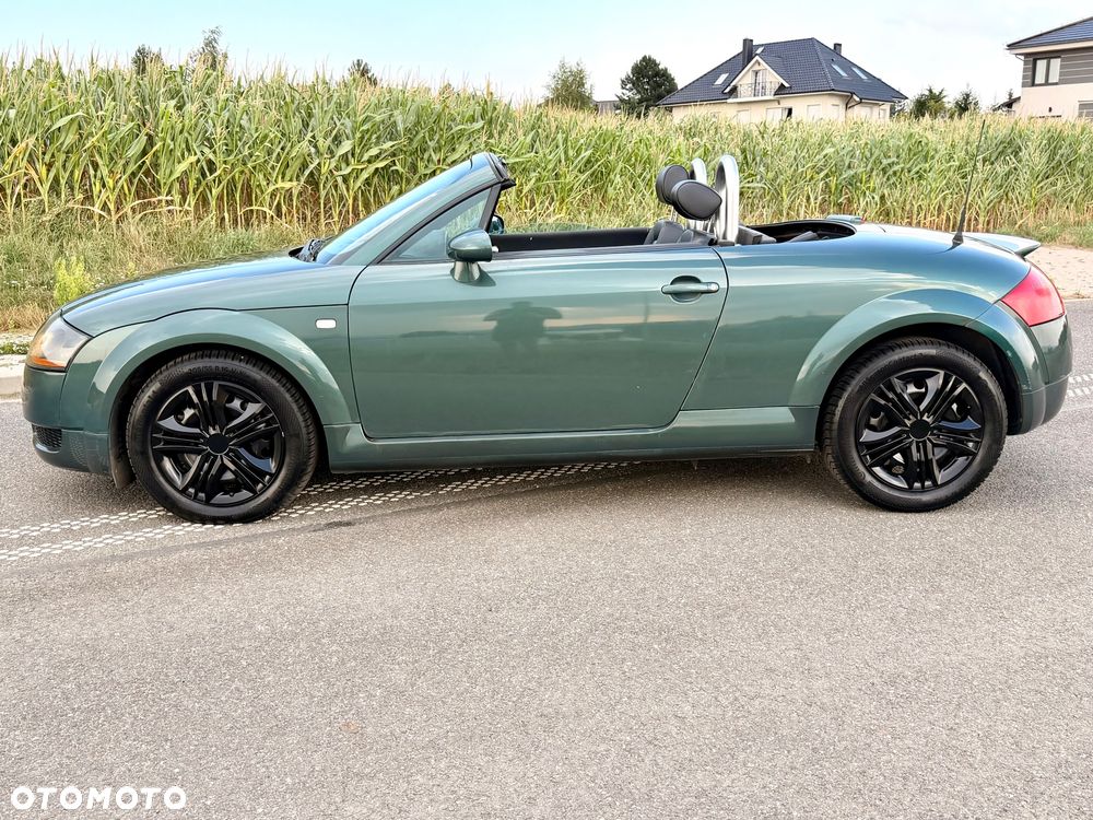 Audi TT Roadster - 16