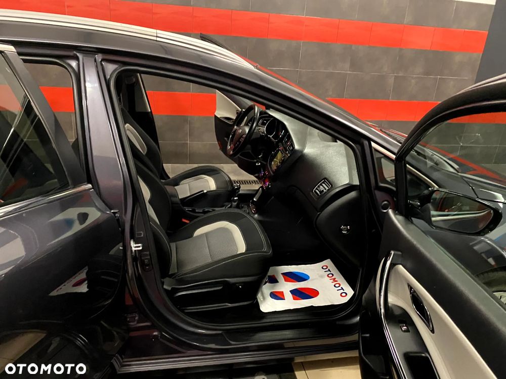 Kia Ceed 1.6 GDI L Business Line - 19