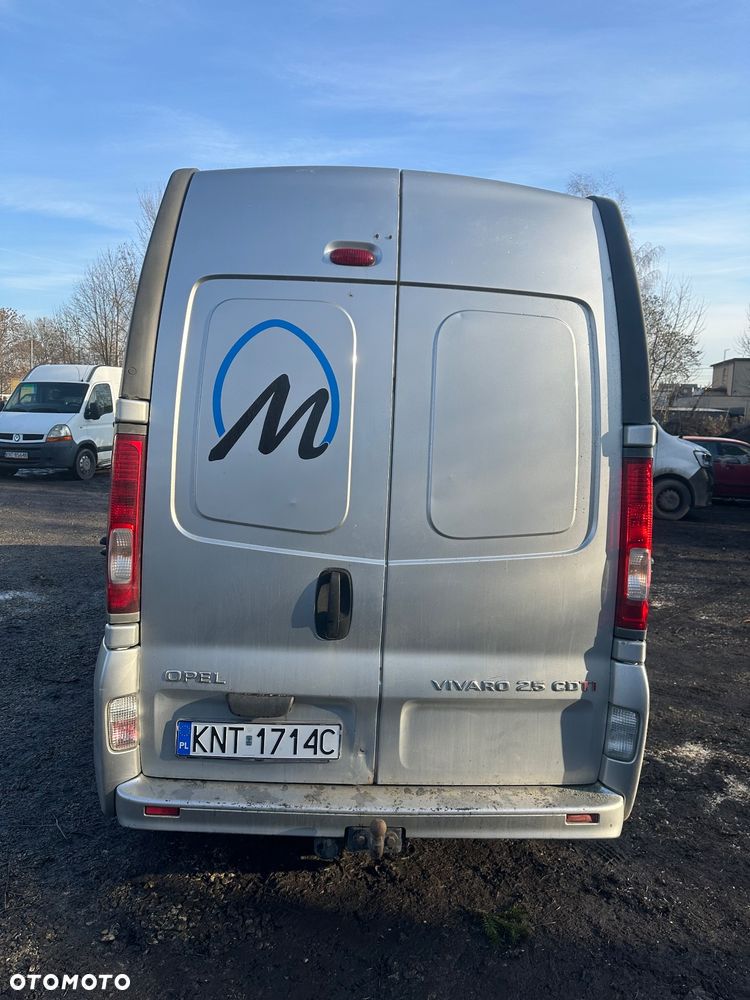 Opel Vivaro - 5