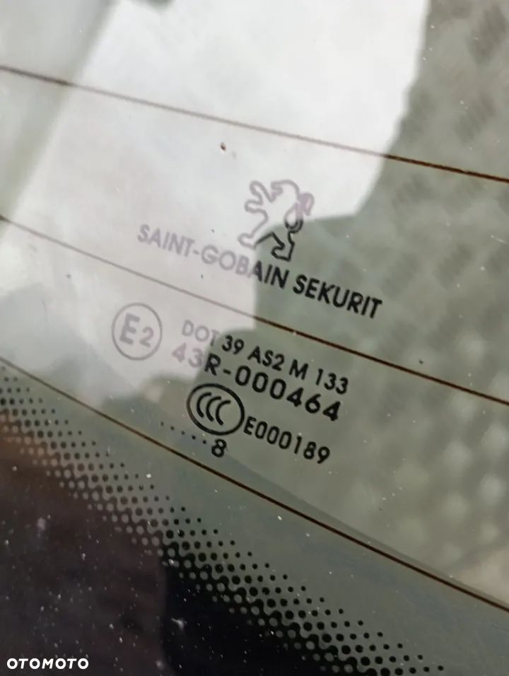 Szyba tylna Peugeot 207 - 2