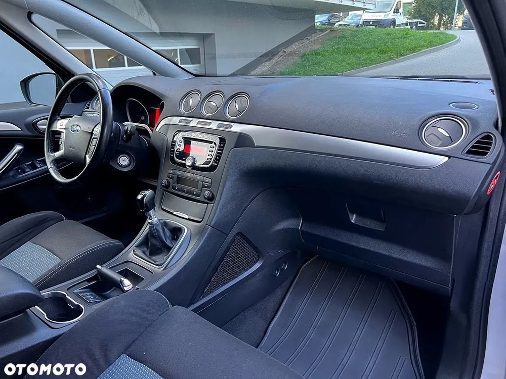 Ford S-Max 2.0 TDCi DPF Ambiente - 9