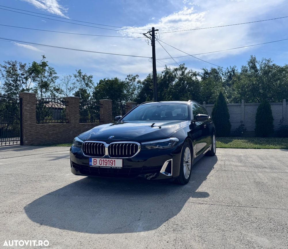 BMW Seria 5 530e Aut. Luxury Line - 1