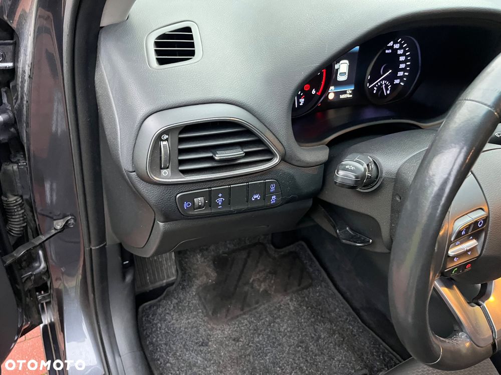 Hyundai i30 1.6 CRDI 48V-Hybrid Trend - 13