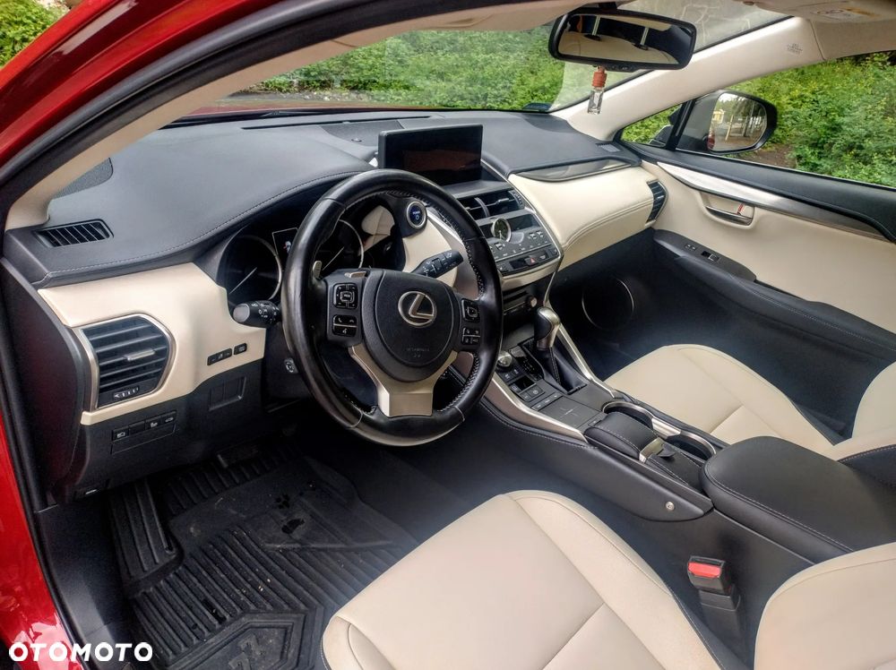 Lexus NX 300h F Impression AWD - 23