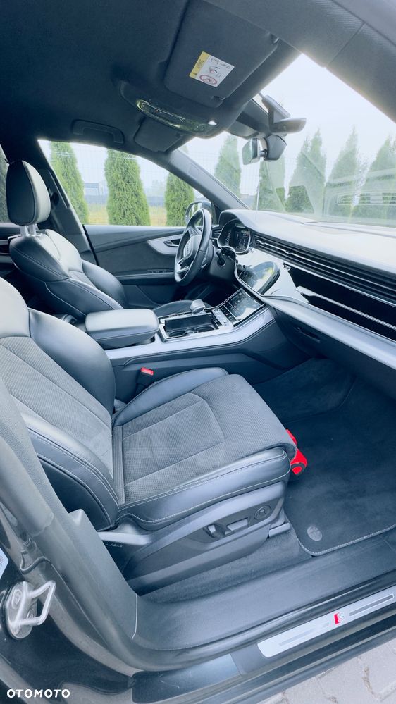 Audi Q8 - 28
