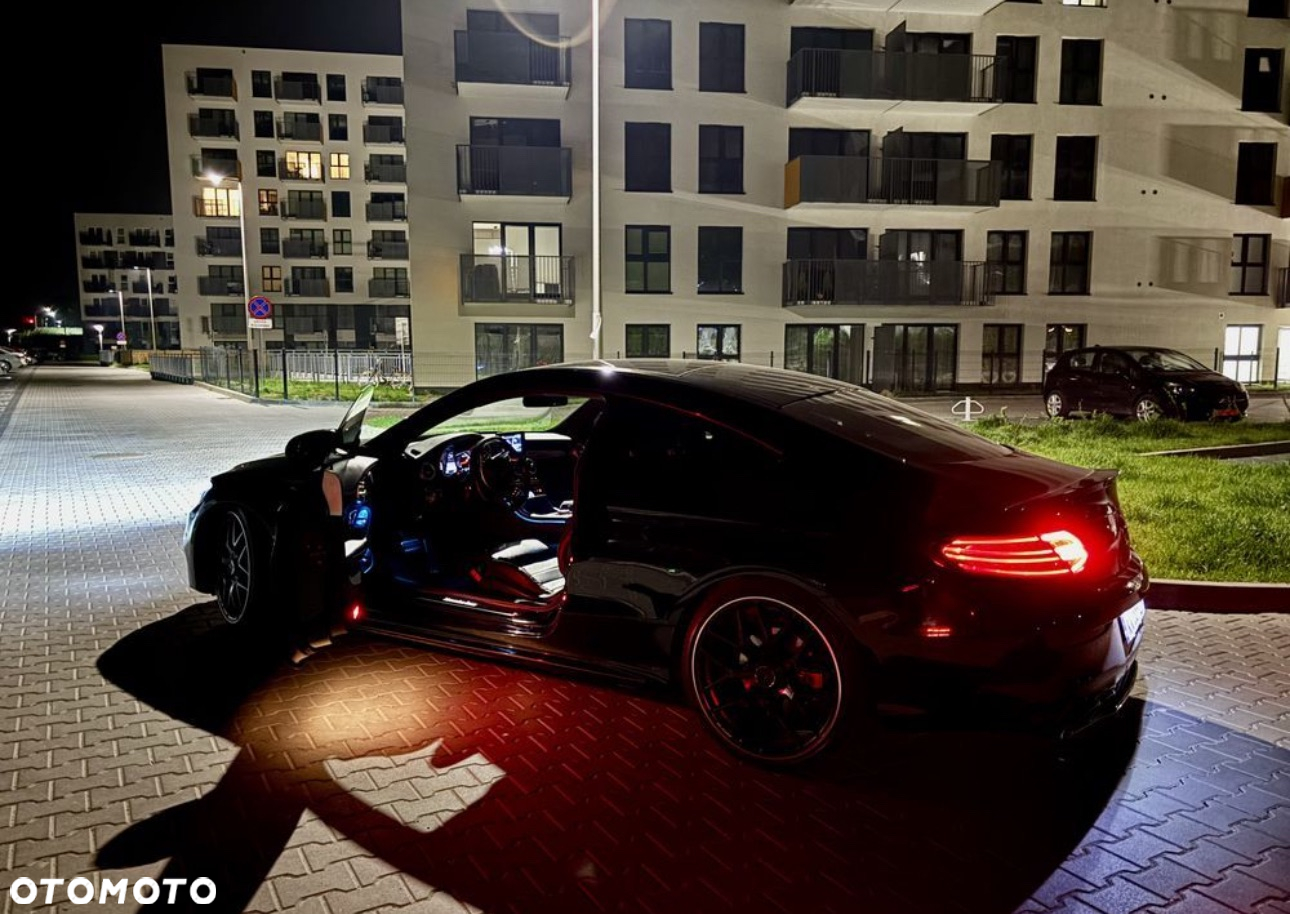 Mercedes-Benz Klasa C 300 7G-TRONIC - 6