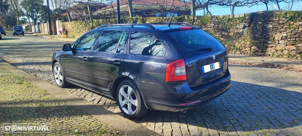 Skoda Octavia Break 1.6 TDi Sportline - 4
